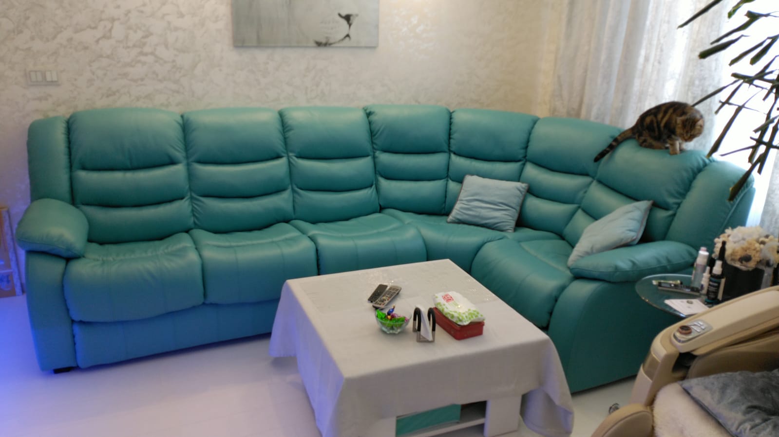 Перетяжка дивана на дому. Капотня